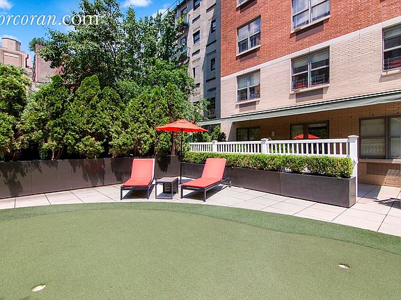 2nd image of 516 W 47th St APT N1b