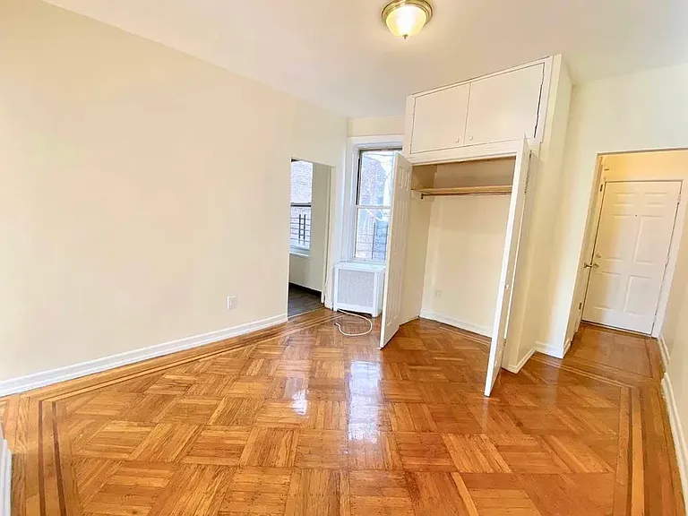 384 Rutland Rd #2R — Photo 4
