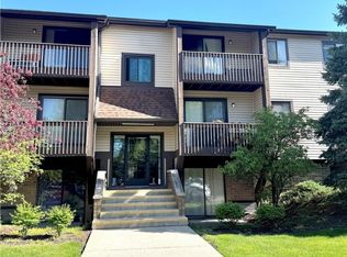 27441 Westown Blvd APT 1811, Westlake, OH