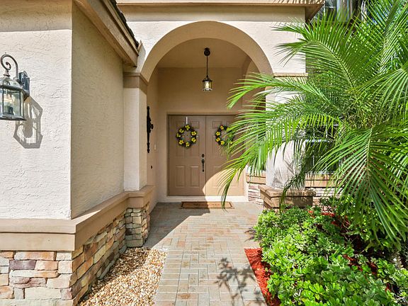 3rd image of 5771 Ardennes Way