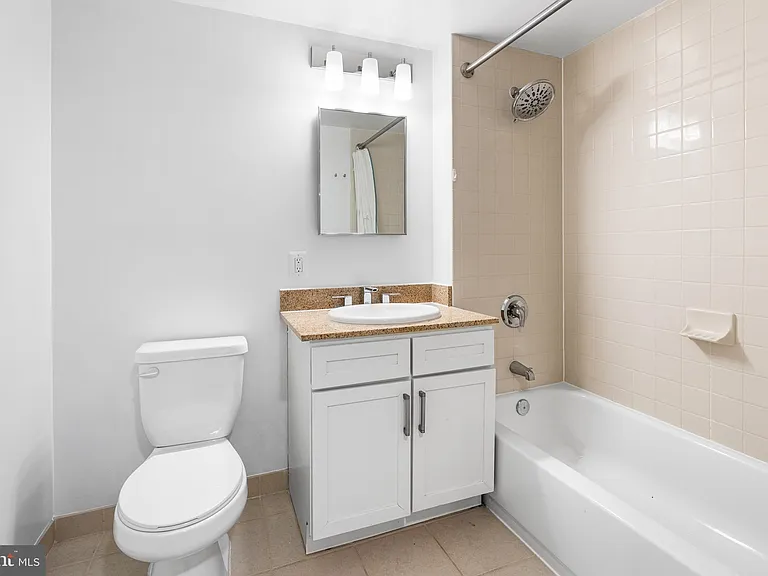 1150 K St NW #311 — Photo 13