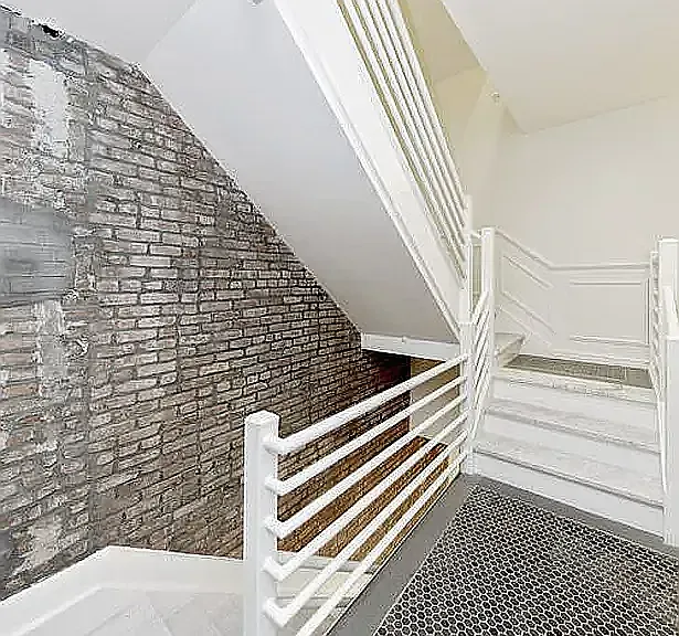 222 E 12th St #4B — Photo 9