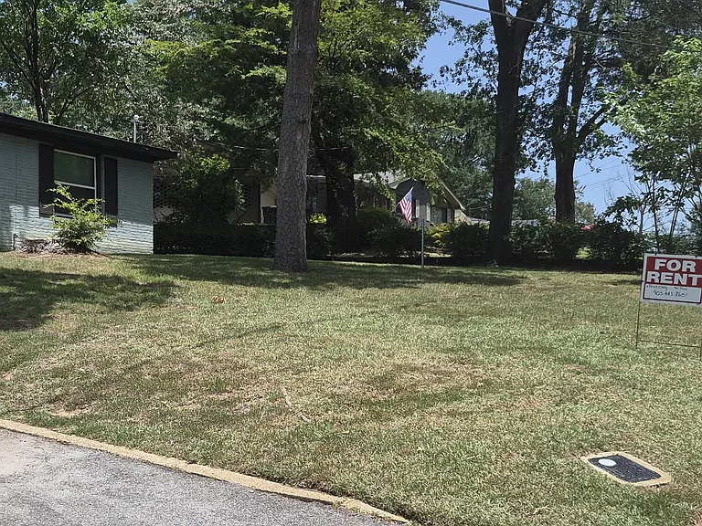 2512 Sheryl Ln — Photo 3