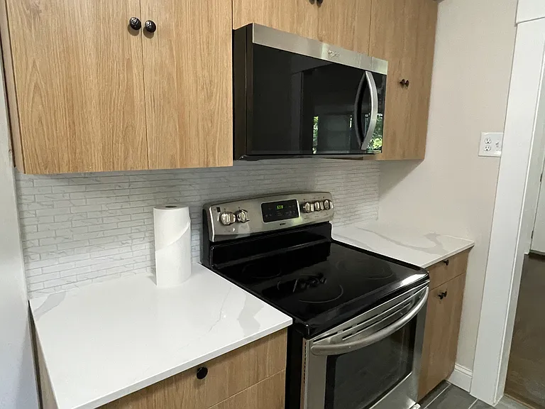 150 Crescent St — Photo 8