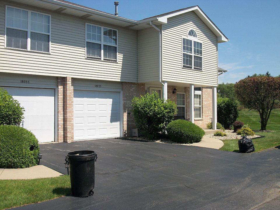 1st image of 18033 SW Vista Dr