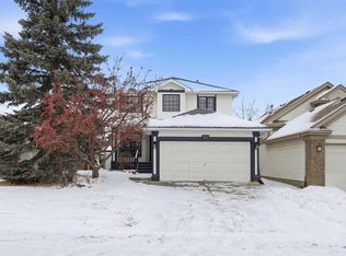 12 S Citadel Close NW, Calgary, AB T3G 4A4