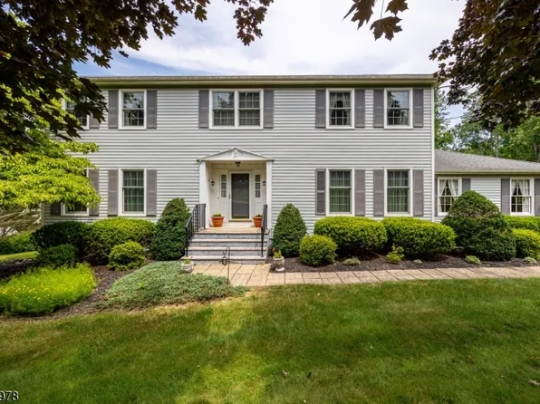 31 Stratfordshire Dr, Vernon Twp., NJ 07461