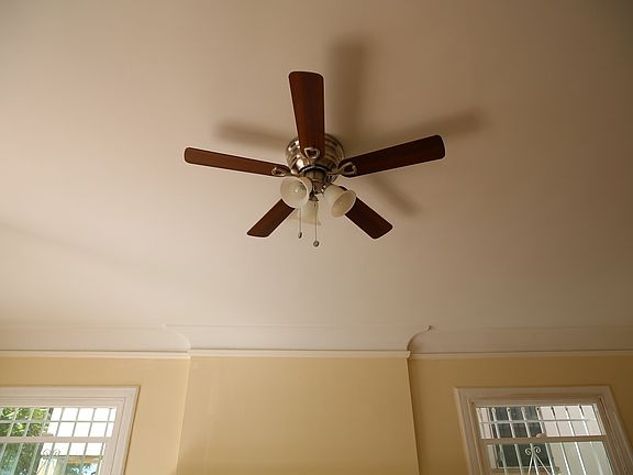 2nd image of 241 S Kenmore Ave