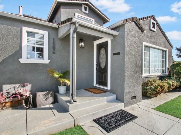 1594 Leonard Dr