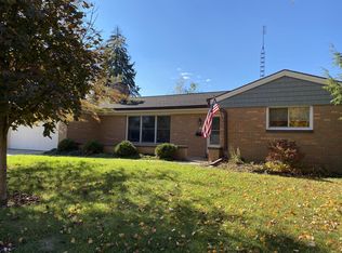 907 Vale St, Bloomington, IL 61701