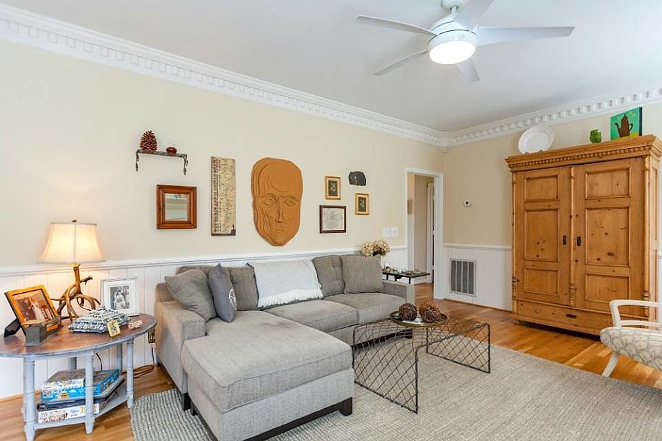 Sitting area