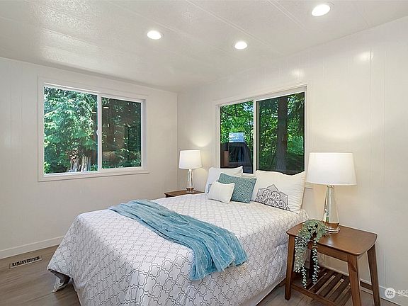 5th image of 4511 264th Avenue NE
