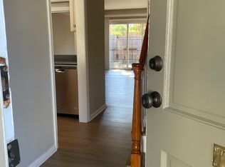 8533 Dunham Ct, Springfield, VA 22152