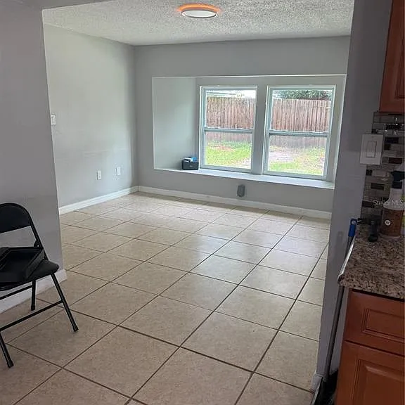 7325 Ivanhoe Dr — Photo 8