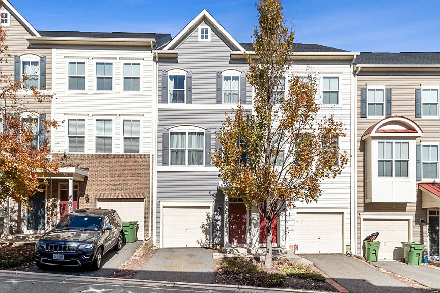 213 Shamrock Dr