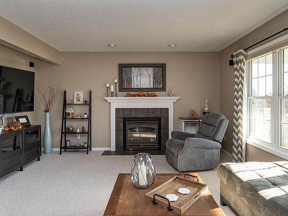 5th image of 48485 Meadow Oak Trl