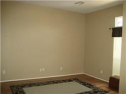 5th image of 3131 Ivy Bend Dr
