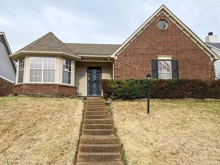 1633 Dexter Ln — Photo 13