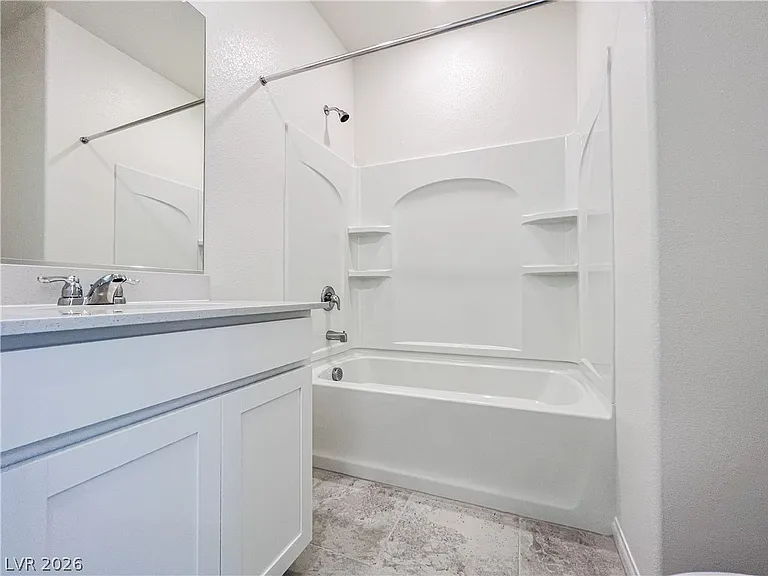 3140 Segesta Ave — Photo 4