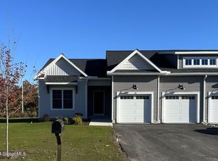 12 Kelts Farm Rd, Schenectady, NY 12309