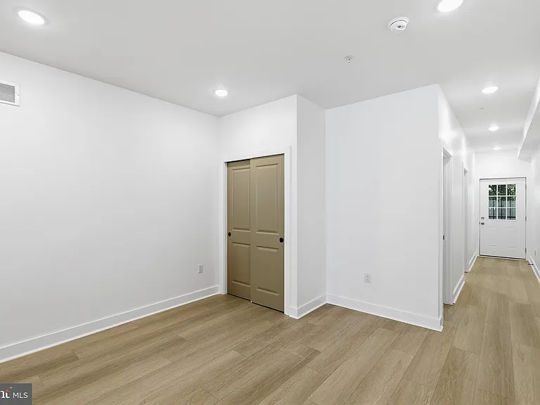 2310 N Sydenham St #1 — Photo 6
