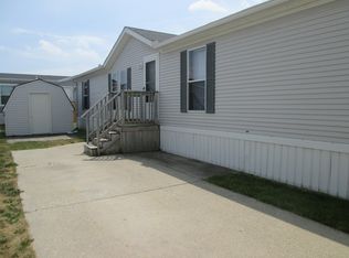 26619 Sierra Ln, Flat Rock, MI