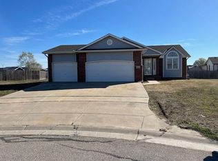 1710 S Leeanne Cir, Wichita, KS 67207