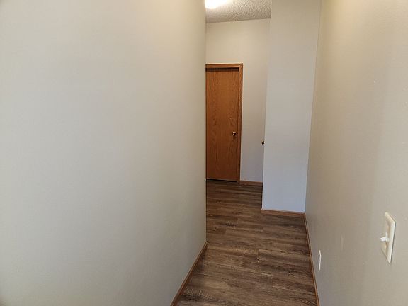 5th image of 827 Gohres St #827