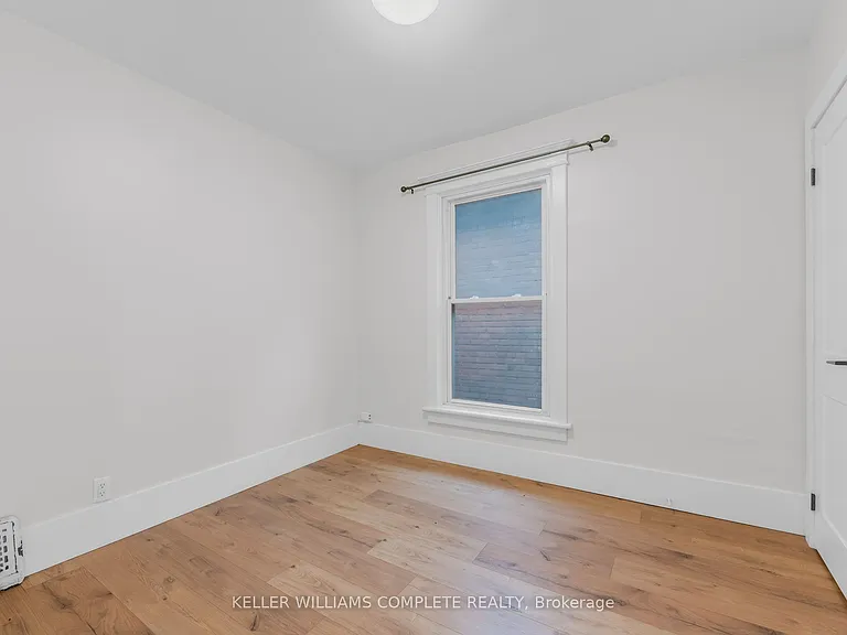 199 Balmoral Ave N #2 — Photo 13