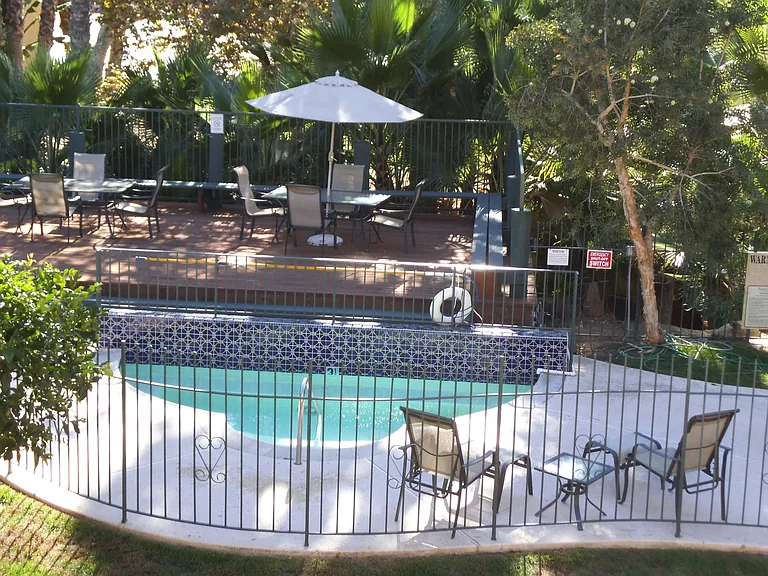 Vale Creek Villas — Photo 32