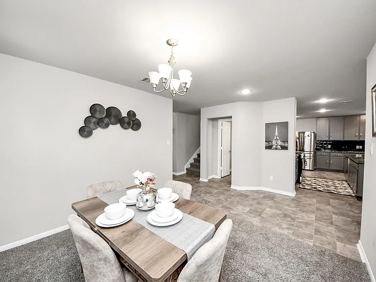 2918 Silverhorn Ln — Photo 14