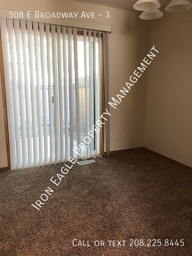 2 bed, 900 sqft, $1,325 — Photo 4