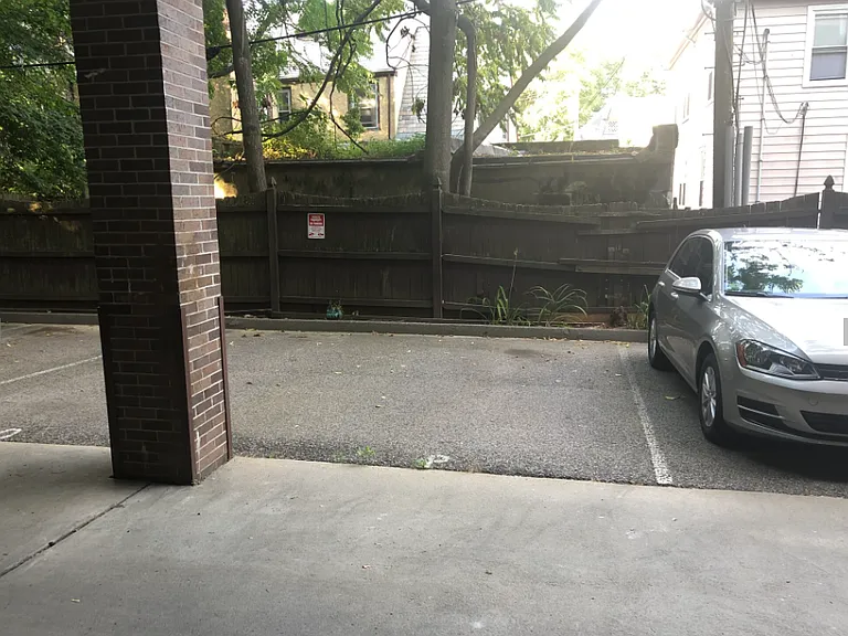 276 Chestnut Hill Ave #9D — Photo 10