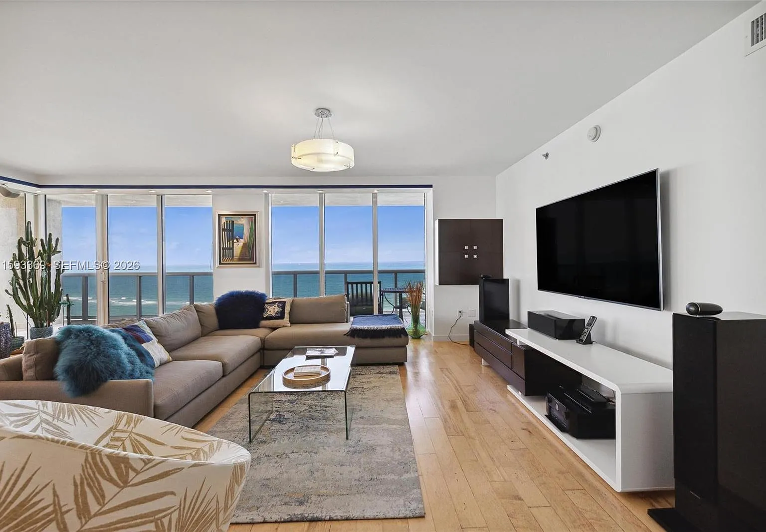 Beach Club Three Condo — Photo 4