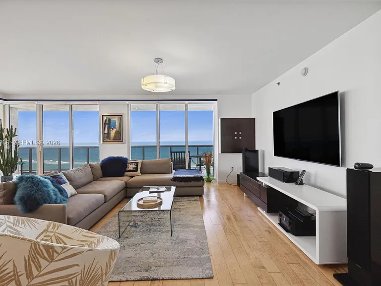 1800 S Ocean Dr #1401 — Photo 4
