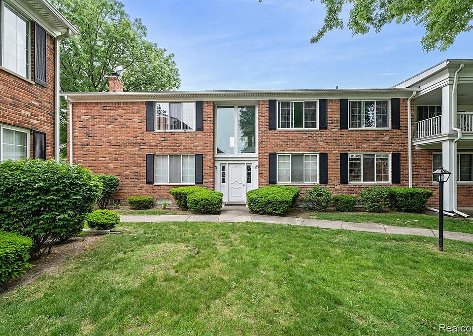 29514 Hoover Rd, Warren, MI 48093 | Zillow