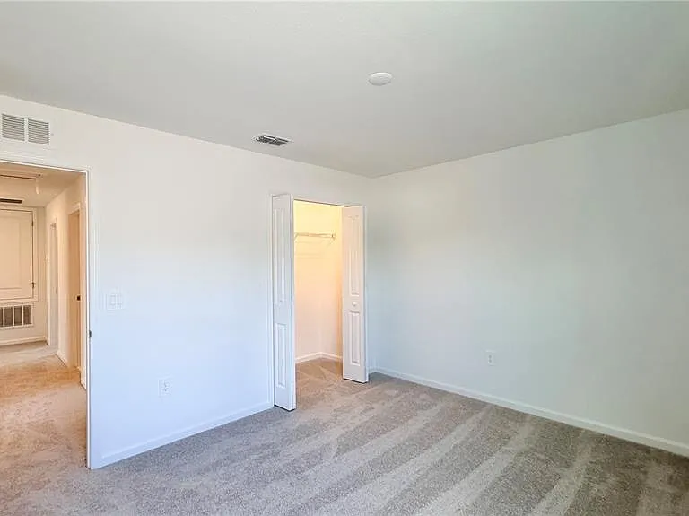 1558 Loxley Trl — Photo 35