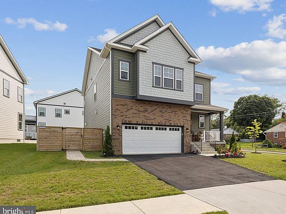 2nd image of 3880 Hillview Ct
