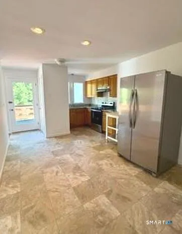 9 Pine Orchard Rd #2 — Photo 1