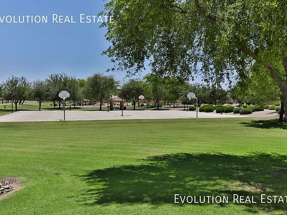 2nd image of 3067 E Palmdale Ln