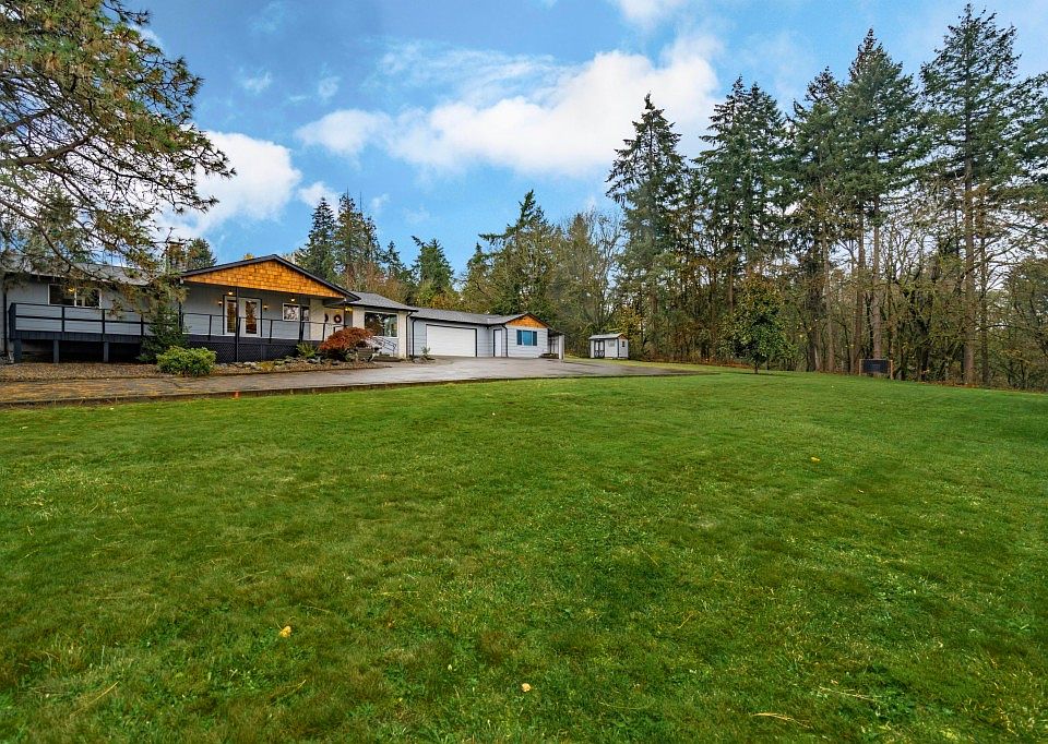 1st image of 4720 44th Ave E