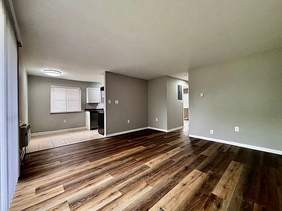 2nd image of 519 S Main St #1