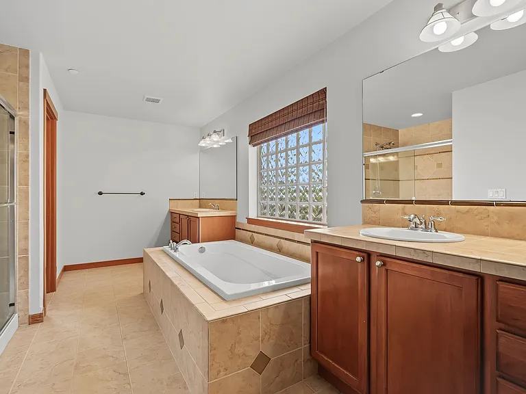 1874 Miller Dr — Photo 28