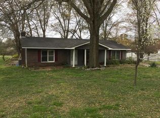 199 Dickeyville Rd, Trion, GA 30753