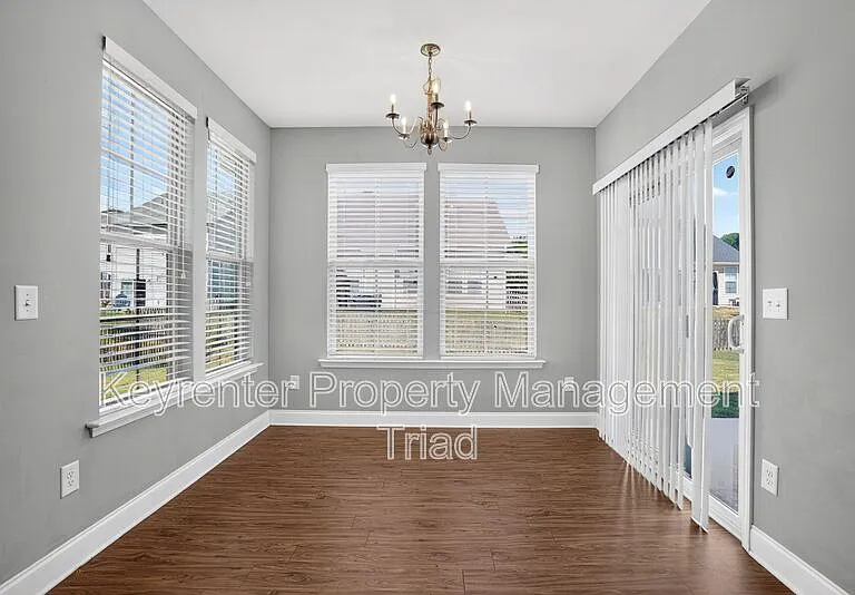 504 Eagles Way — Photo 19