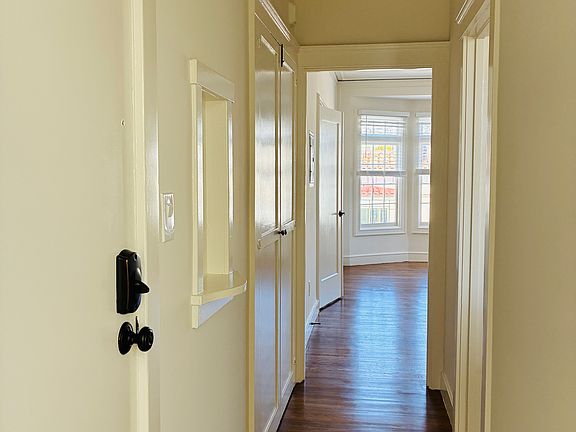 4th image of 3145 Octavia St #15