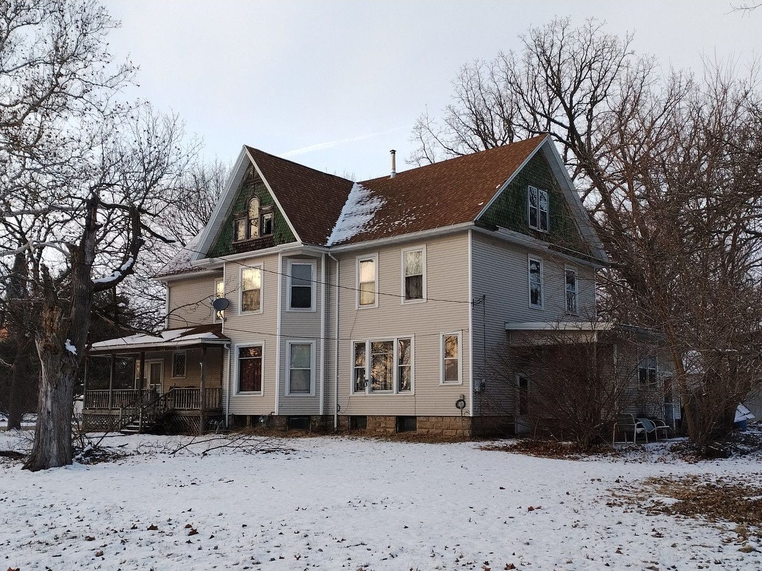 301 E Market St, Tampico, IL 61283 Zillow