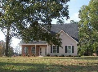 1057 Hampton Rd, Hampton, GA 30228