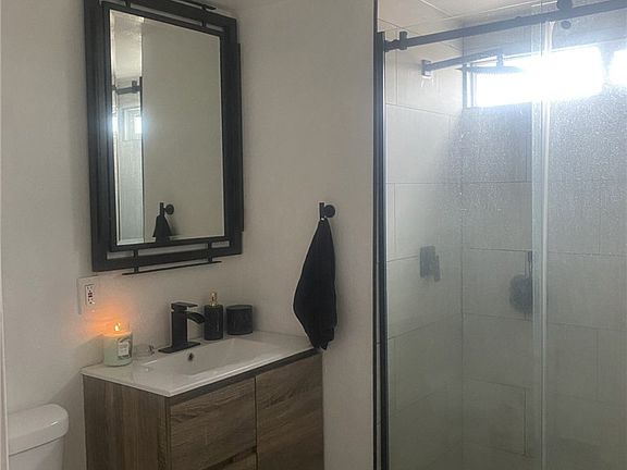 5th image of 3319 Avalon St Space 33
