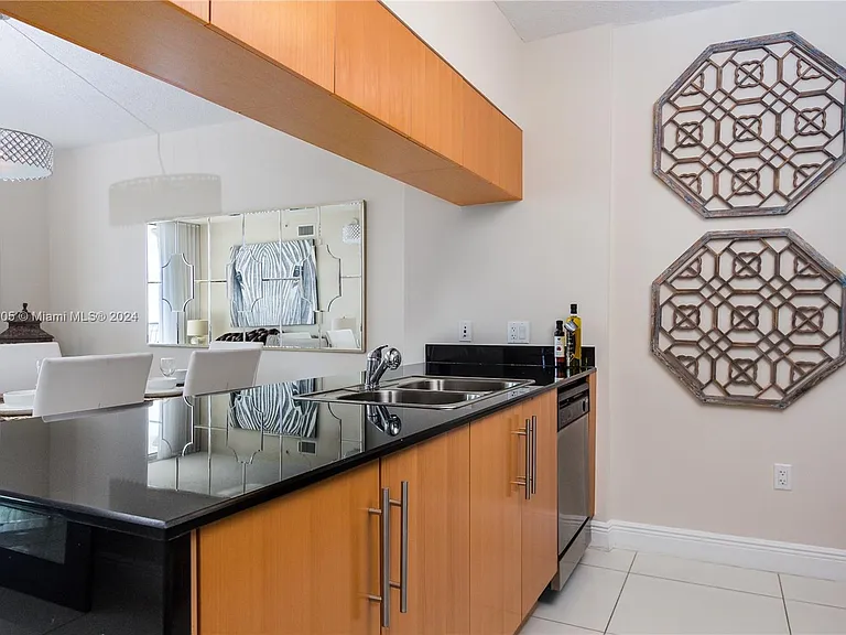 1750 N Bayshore Dr #3512 — Photo 7